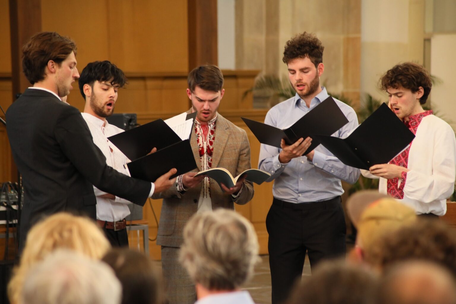 Het Pulse Ensemble zingt in de Oosterkerk